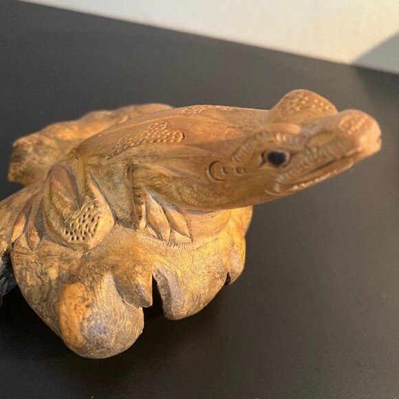 Unique Vintage Hand Carved Wood Turtle - Picture 5 of 7